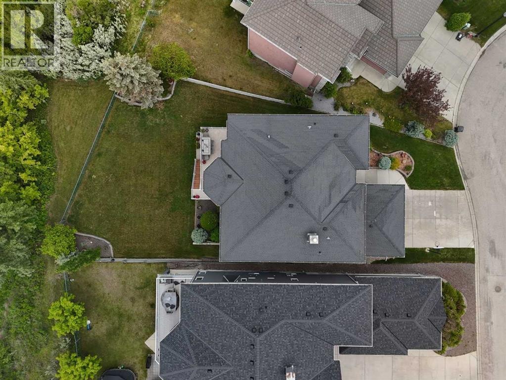 70 Patterson Close SW — photo 48