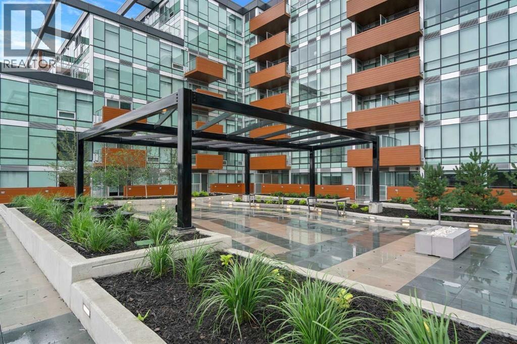 547, 110 18A Street NW — photo 36
