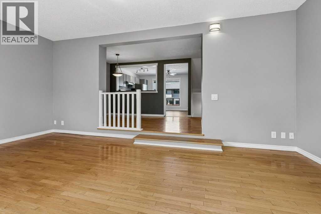 25, 5019 46 Avenue SW — photo 15