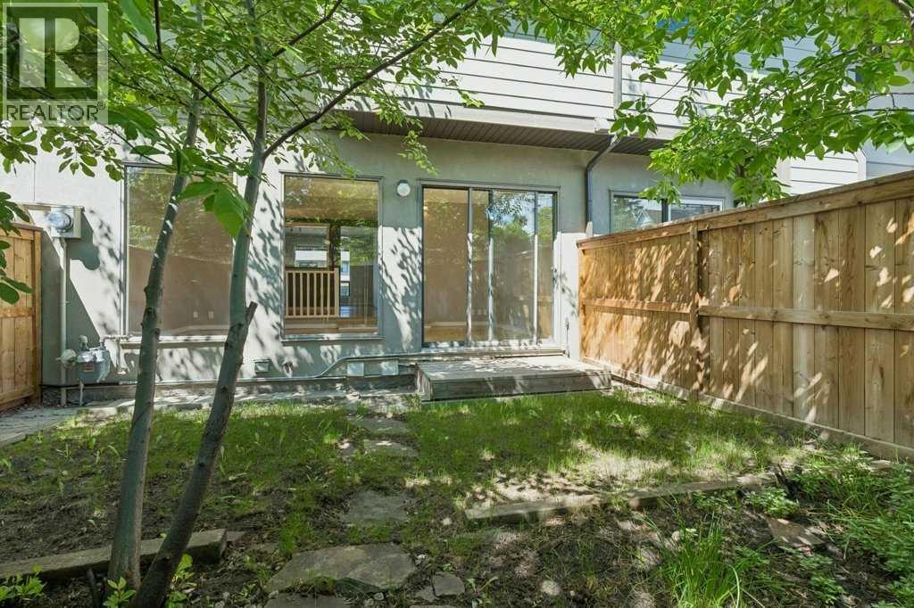 25, 5019 46 Avenue SW — photo 31