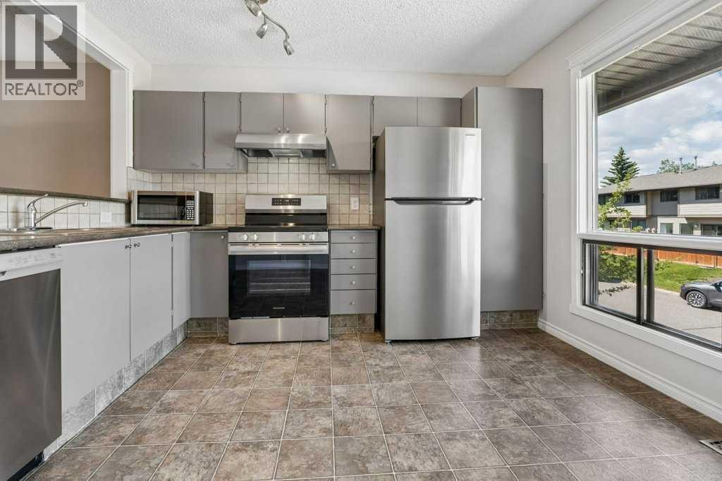 25, 5019 46 Avenue SW — photo 7