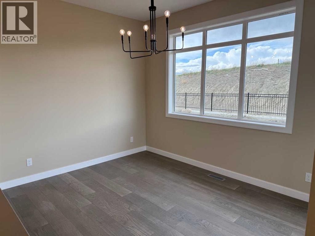 147 sundown Crescent — photo 22