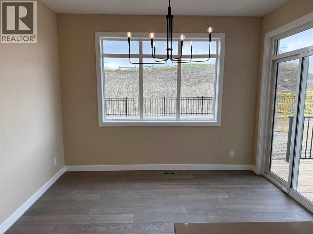 147 sundown Crescent — photo 23