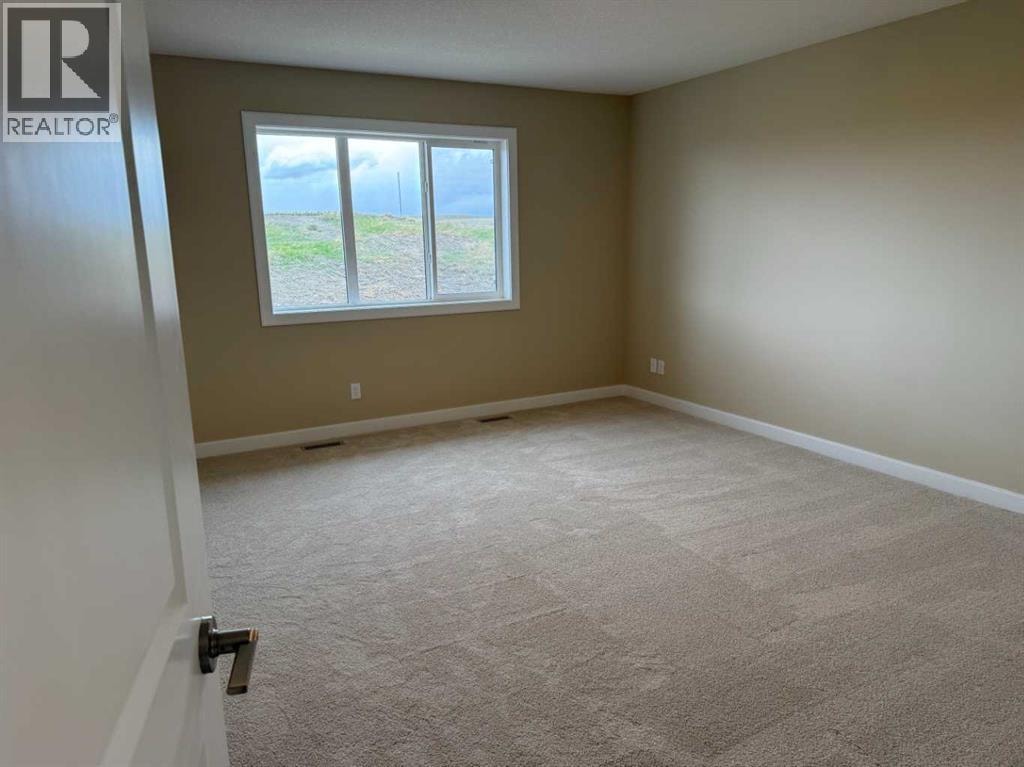 147 sundown Crescent — photo 29