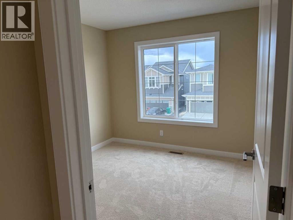 147 sundown Crescent — photo 39