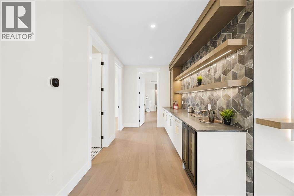 620 Varsity Estates Crescent NW — photo 32