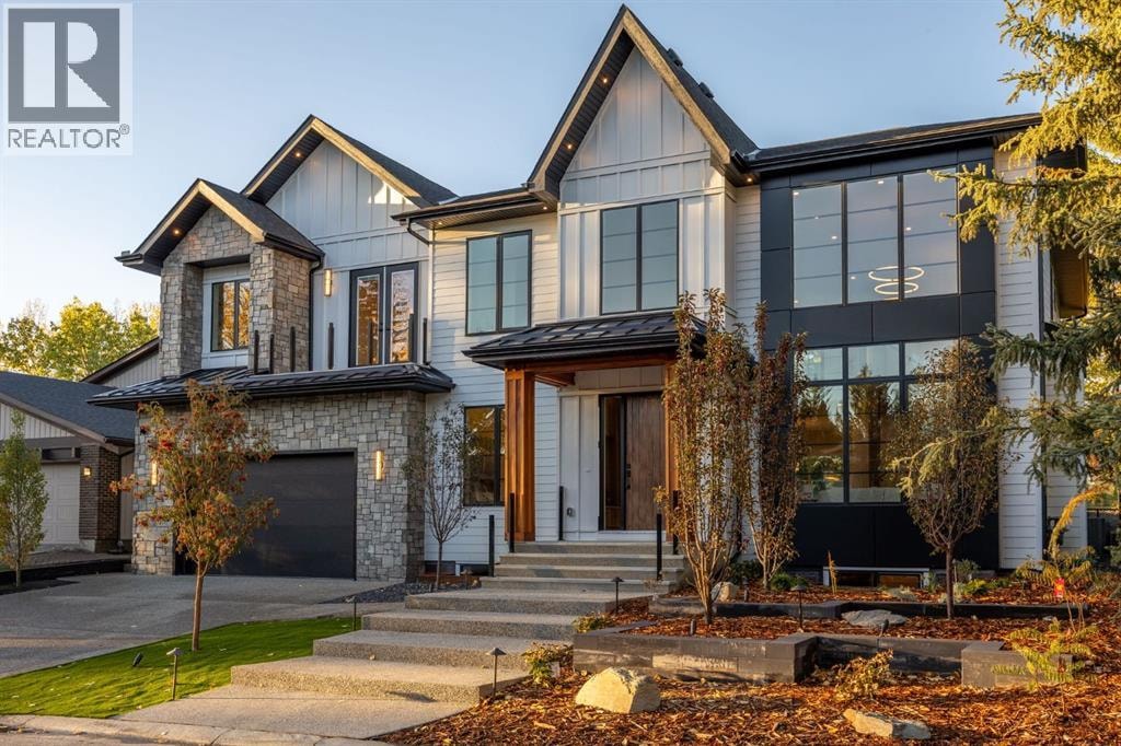 620 Varsity Estates Crescent NW — photo 2