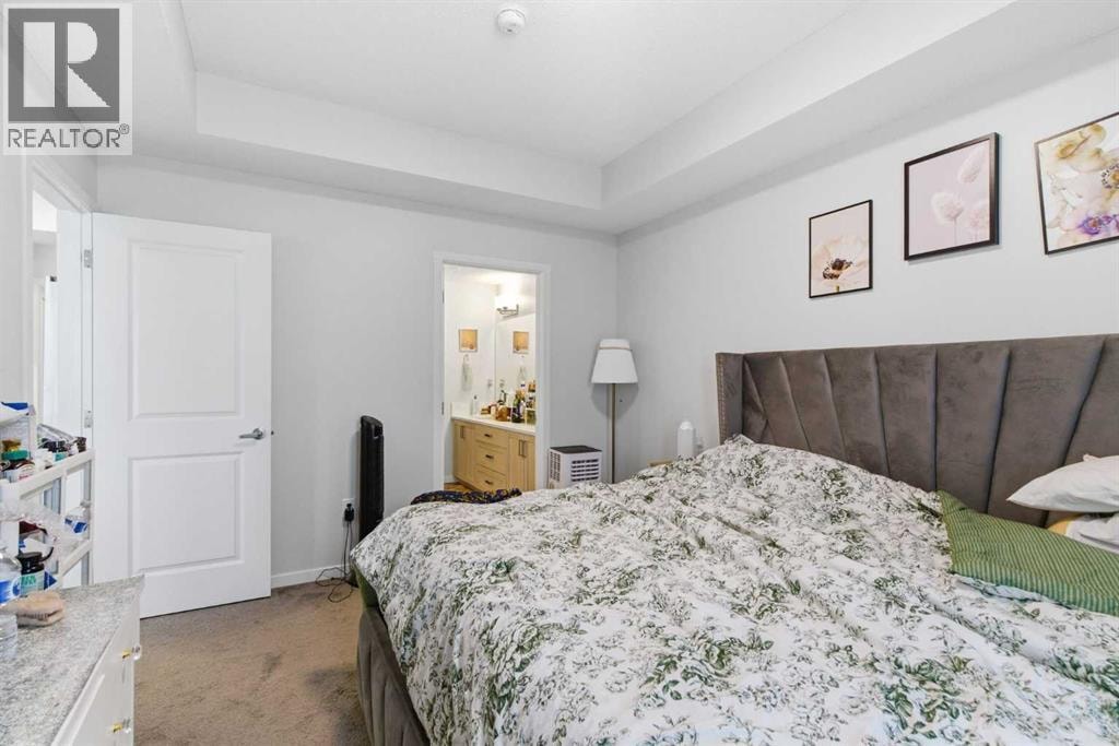 3417, 33 Carringham Gate NW — photo 34