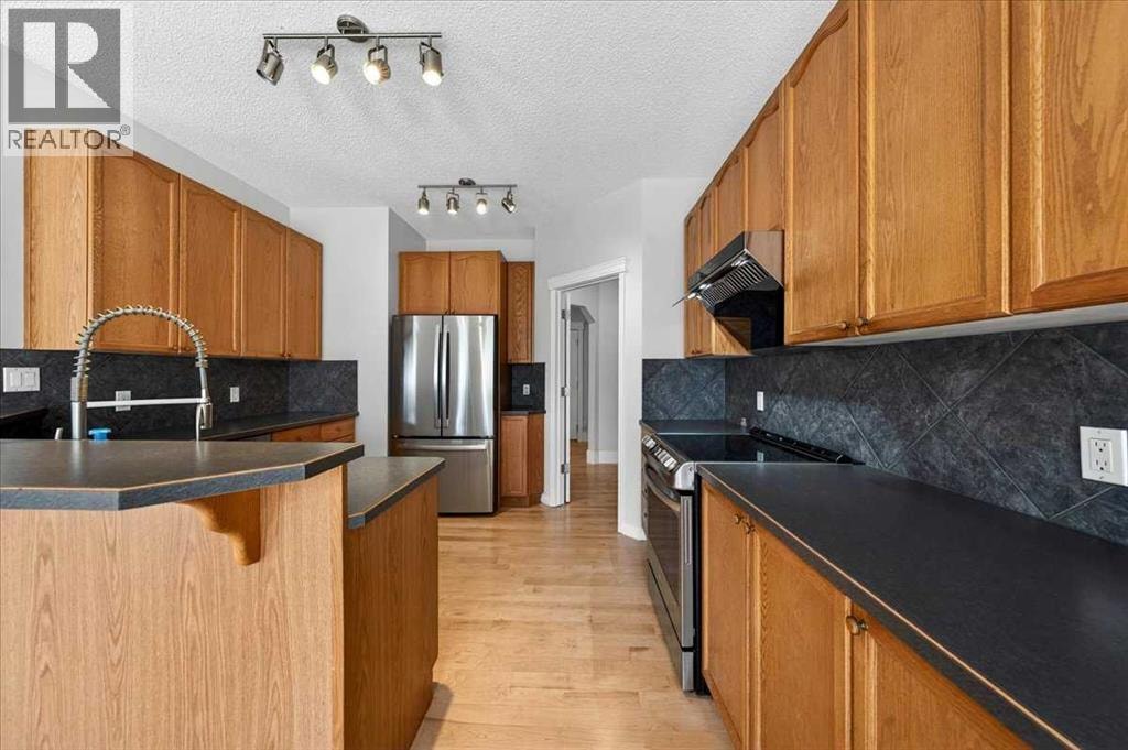 18 Cougarstone Bay SW — photo 18