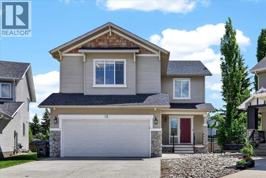 18 Cougarstone Bay SW — photo 2