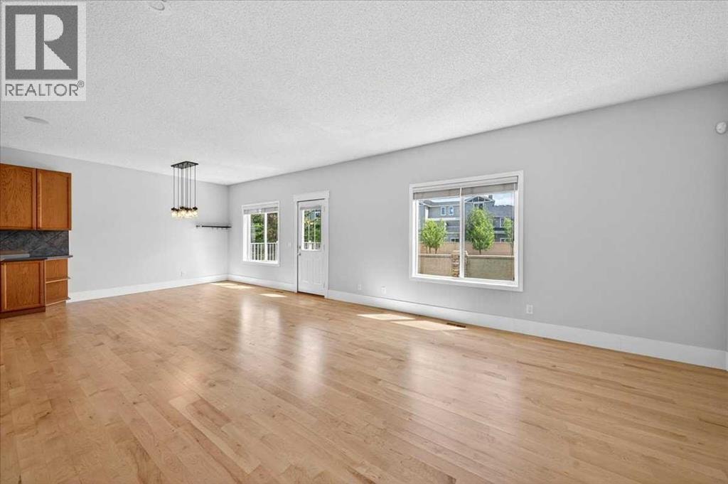 18 Cougarstone Bay SW — photo 13