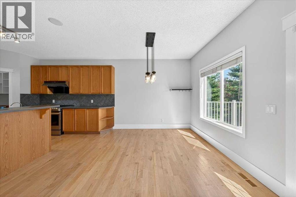 18 Cougarstone Bay SW — photo 14