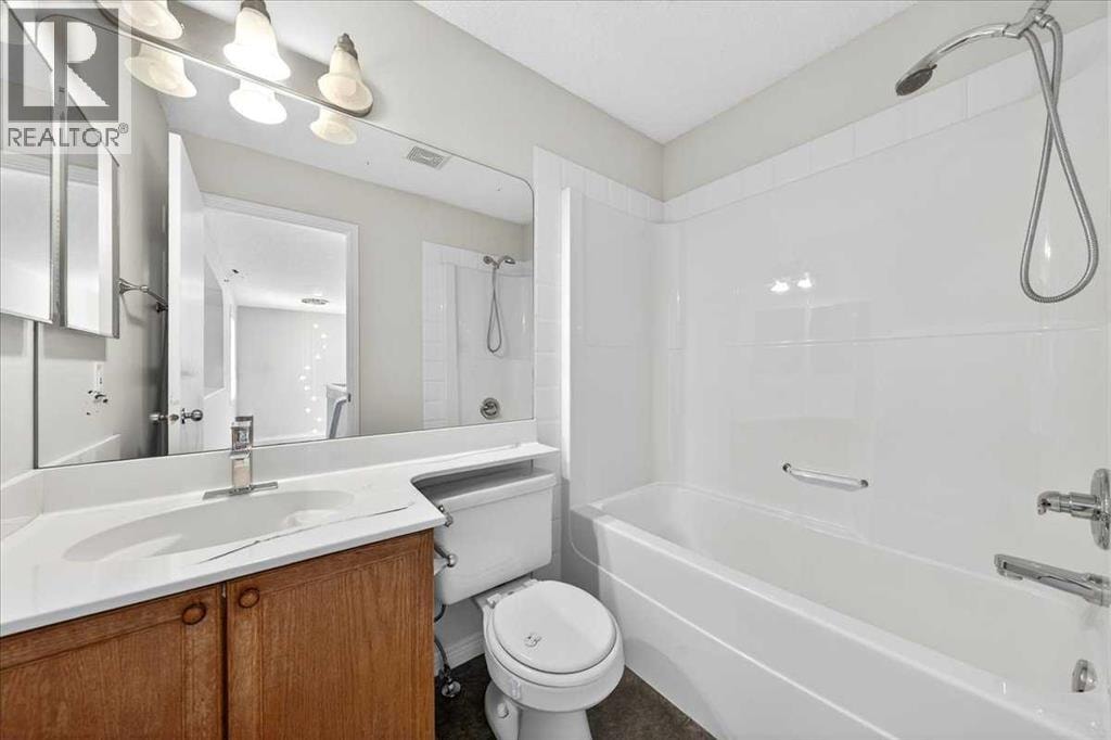 18 Cougarstone Bay SW — photo 26