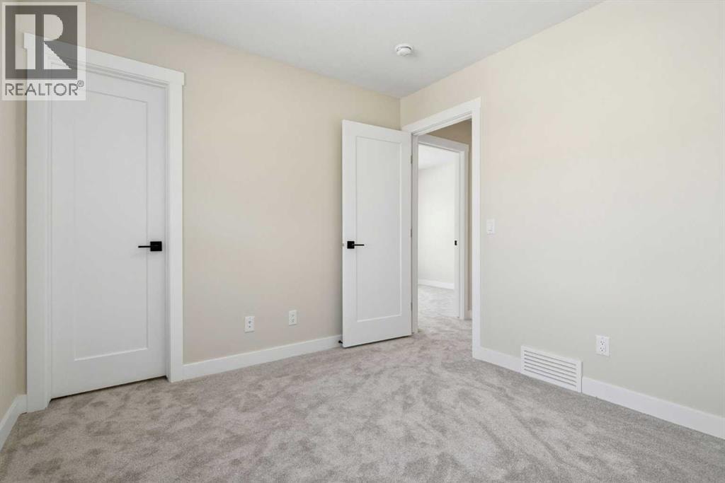 302 Kinniburgh Loop — photo 33