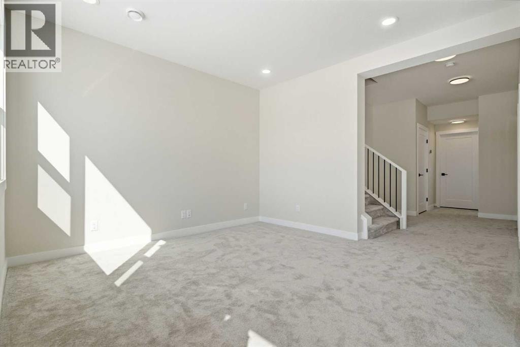 302 Kinniburgh Loop — photo 40