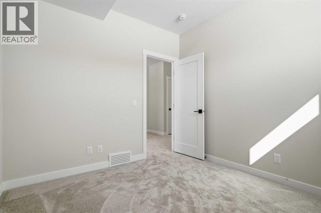 302 Kinniburgh Loop — photo 45