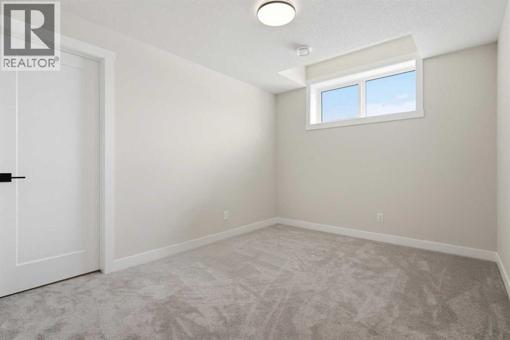 302 Kinniburgh Loop — photo 46
