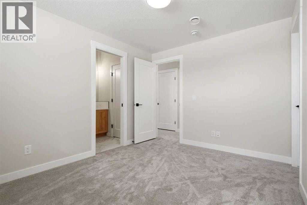 302 Kinniburgh Loop — photo 44