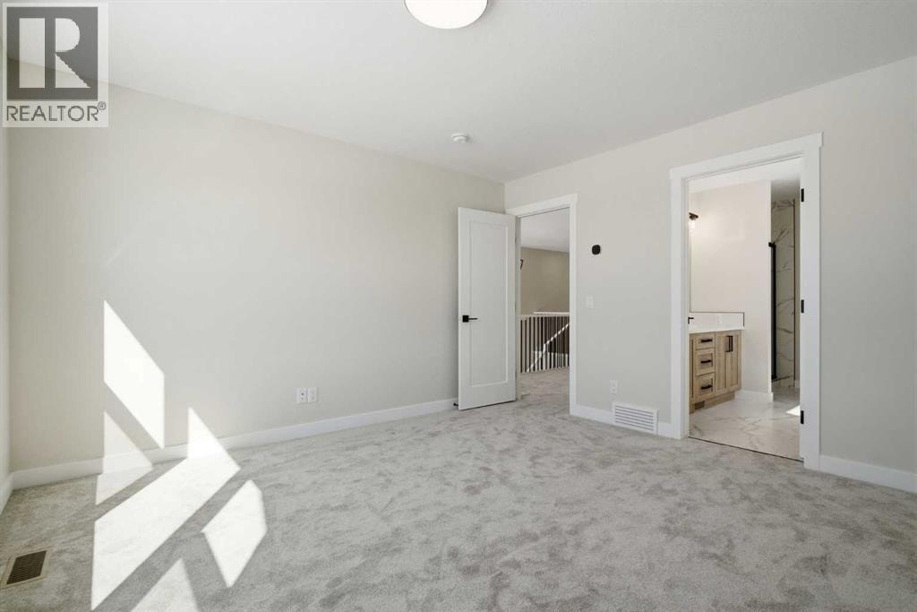 302 Kinniburgh Loop — photo 24