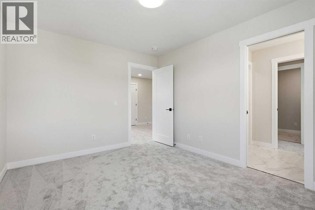 454 Kinniburgh Loop — photo 36