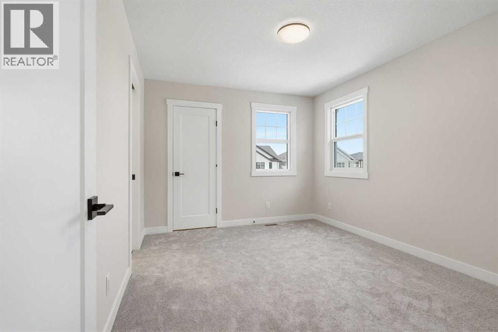 454 Kinniburgh Loop — photo 34