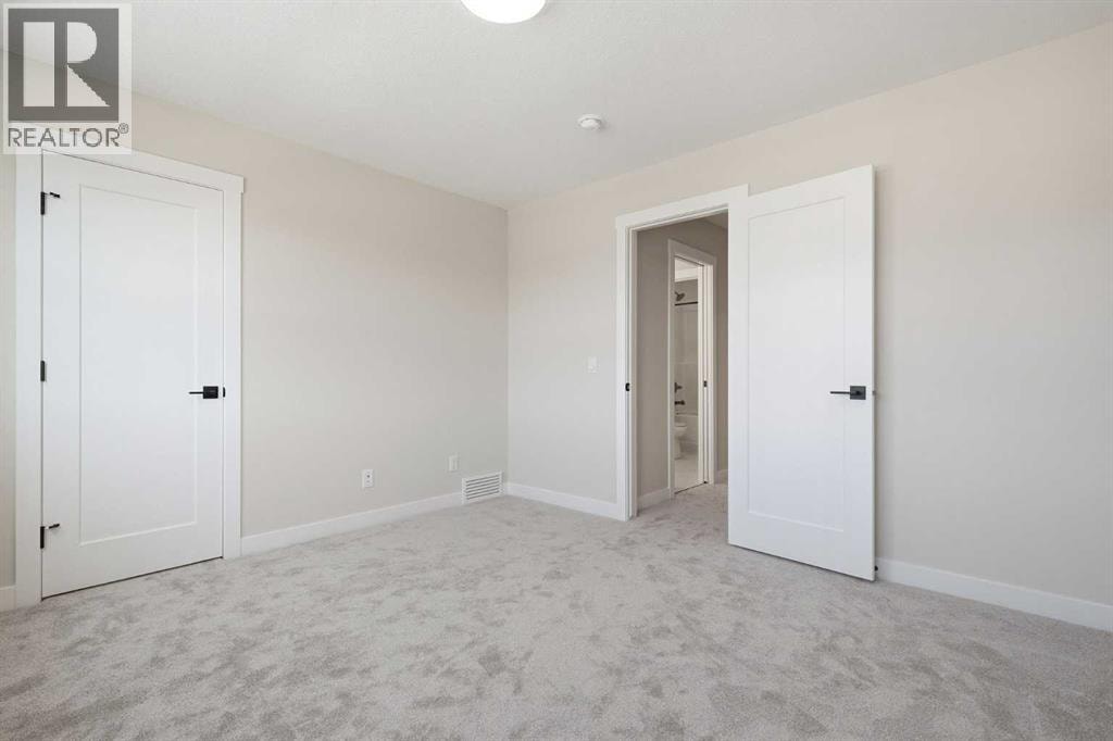 454 Kinniburgh Loop — photo 38