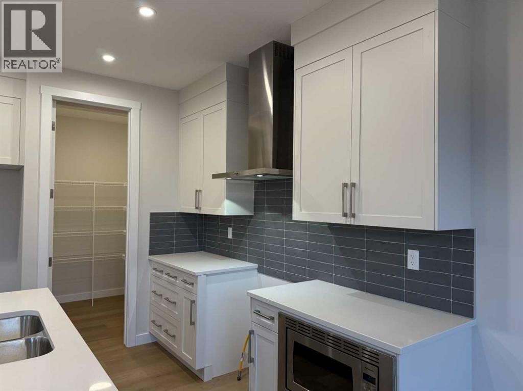 51 Sunrise Heath — photo 13