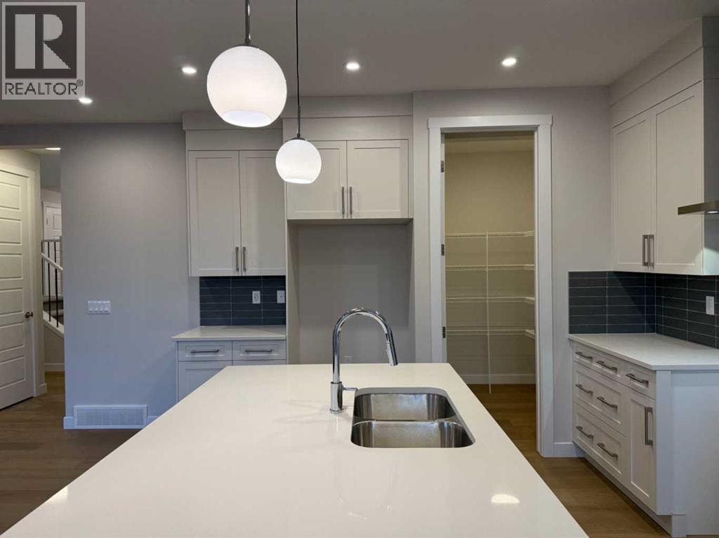 51 Sunrise Heath — photo 12