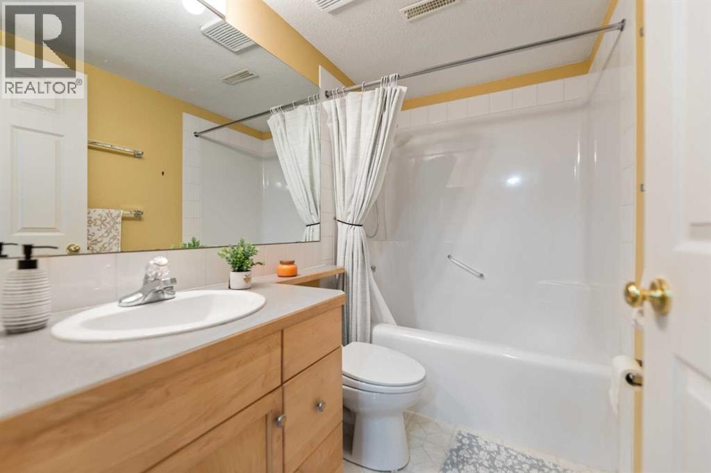 57 Sierra Morena Grove SW — photo 22