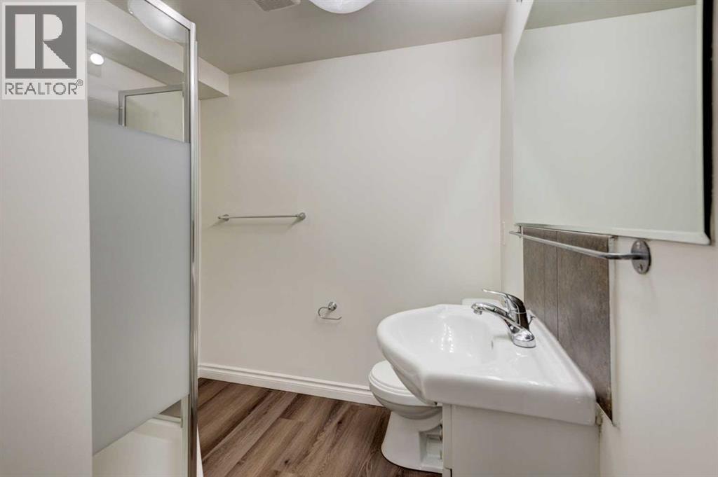 660 Queen Charlotte Drive SE — photo 25