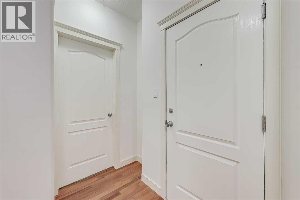 120, 20 Discovery Ridge Close SW — photo 3