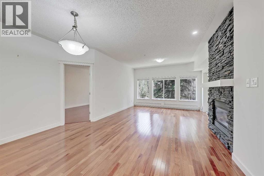 120, 20 Discovery Ridge Close SW — photo 15