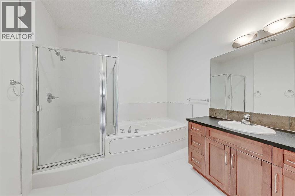 120, 20 Discovery Ridge Close SW — photo 22