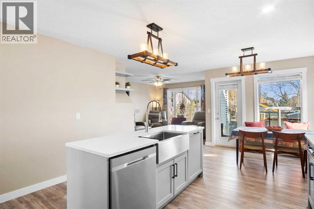 308 Carriage Lane Drive — photo 8
