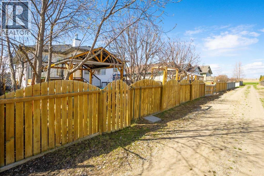308 Carriage Lane Drive — photo 31