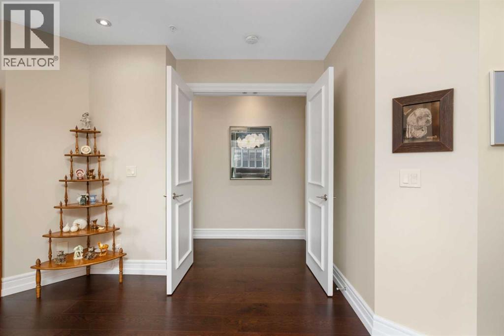 801, 690 Princeton Way SW — photo 23