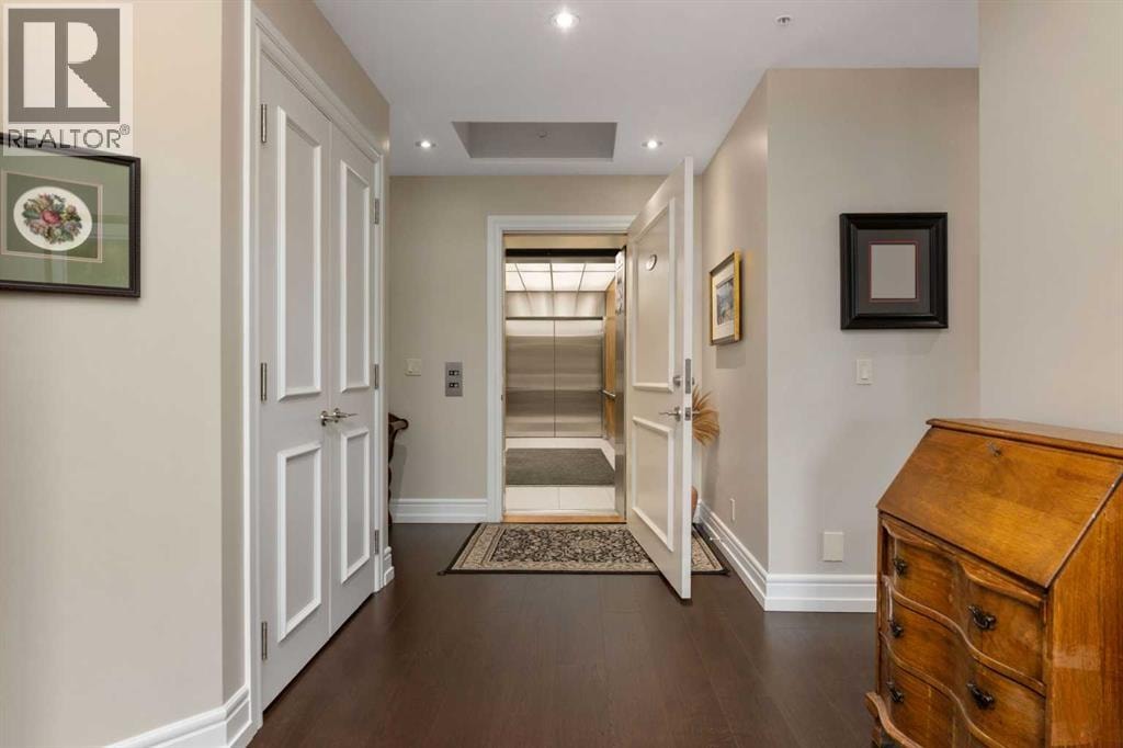 801, 690 Princeton Way SW — photo 4