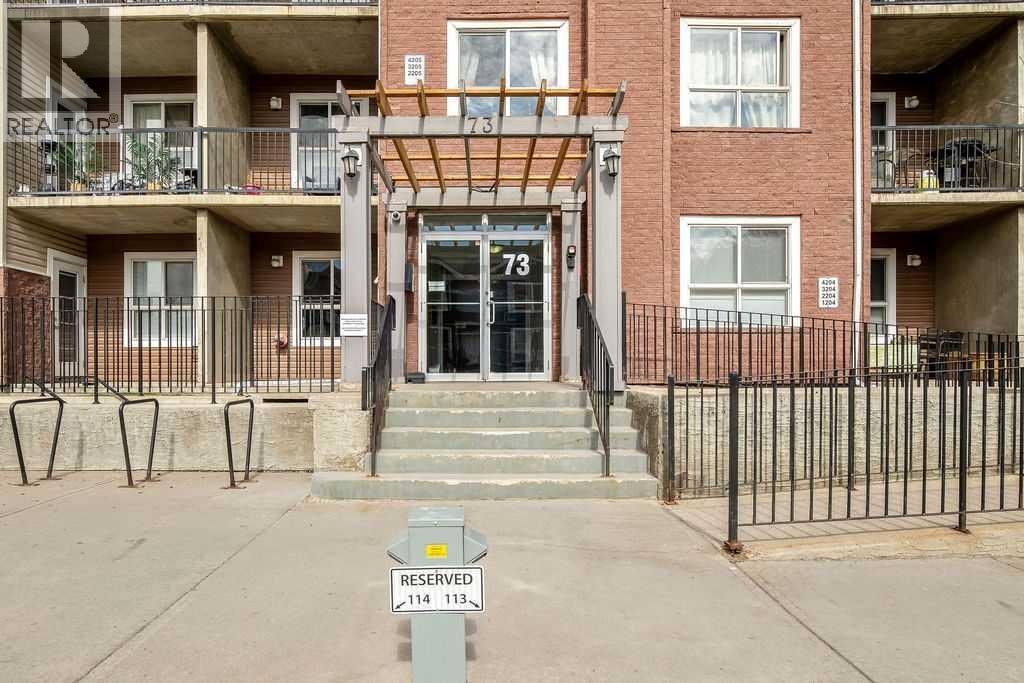 4301, 73 Erin Woods Court SE — photo 2