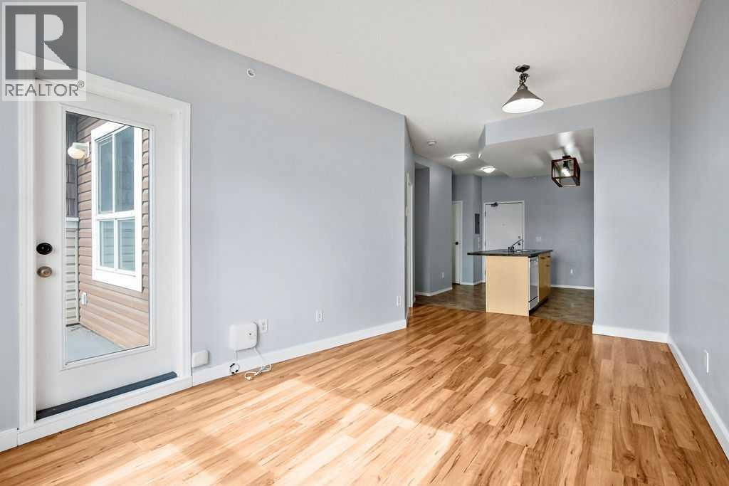4301, 73 Erin Woods Court SE — photo 18
