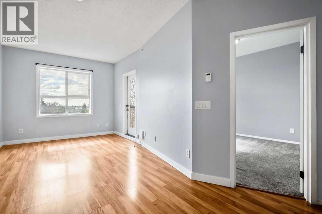 4301, 73 Erin Woods Court SE — photo 17