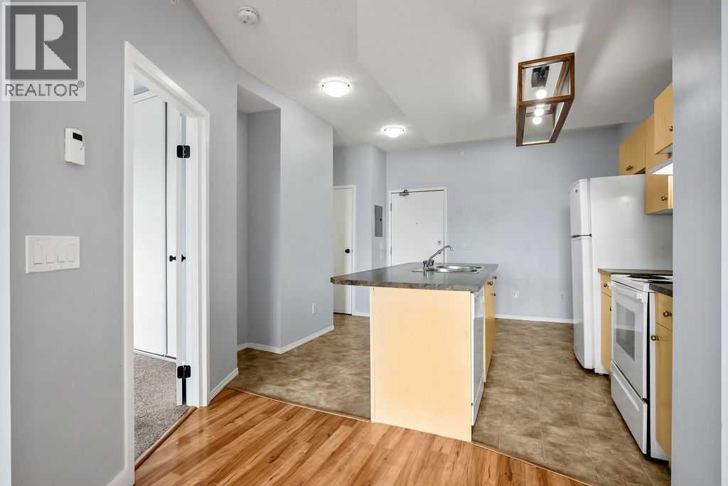 4301, 73 Erin Woods Court SE — photo 13