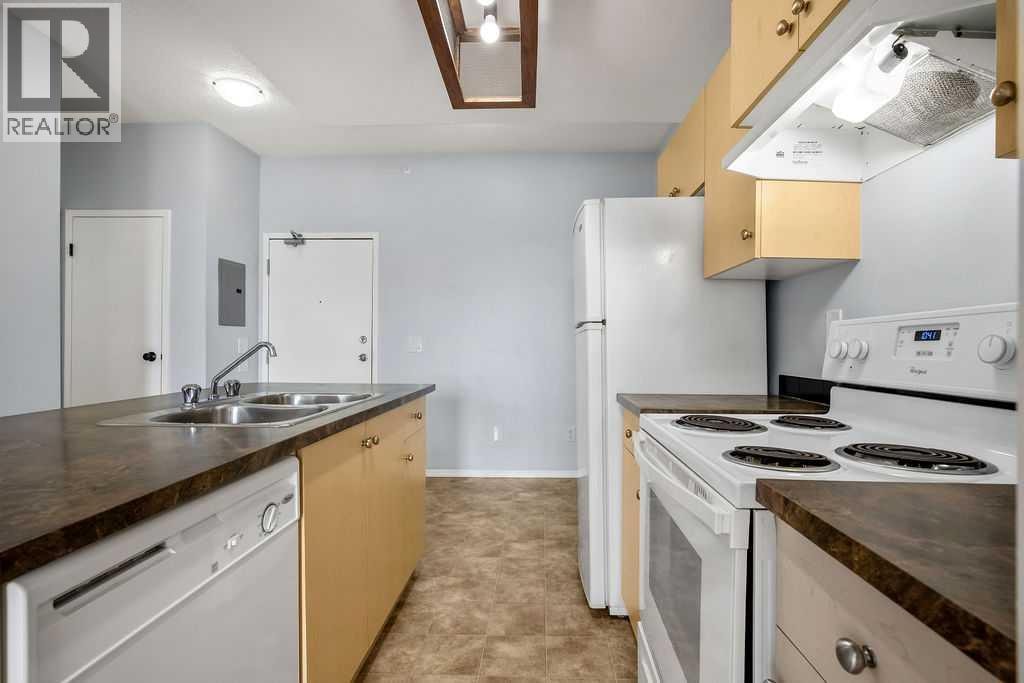 4301, 73 Erin Woods Court SE — photo 15