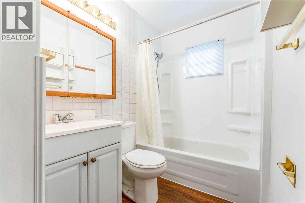 1502 40 Street SE — photo 14