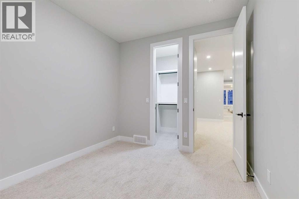 1413 27 Street SW — photo 27
