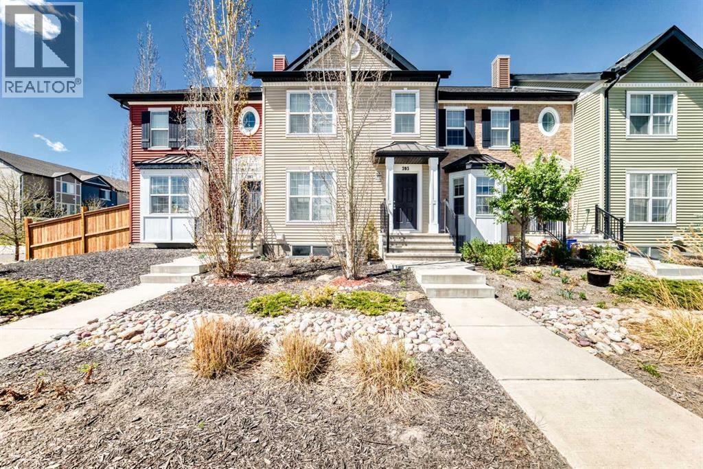 393 Legacy Boulevard SE — photo 2