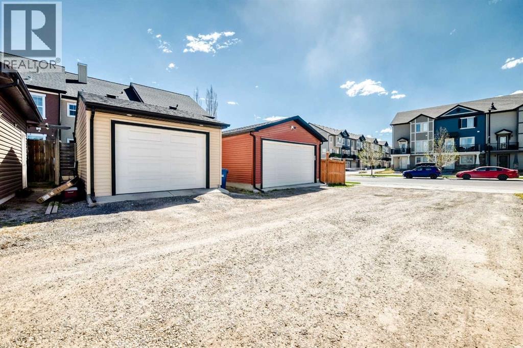 393 Legacy Boulevard SE — photo 38