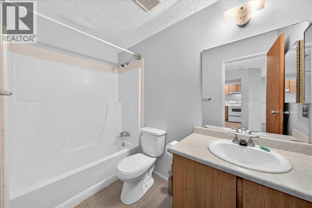 203, 1712 38 Street SE — photo 18