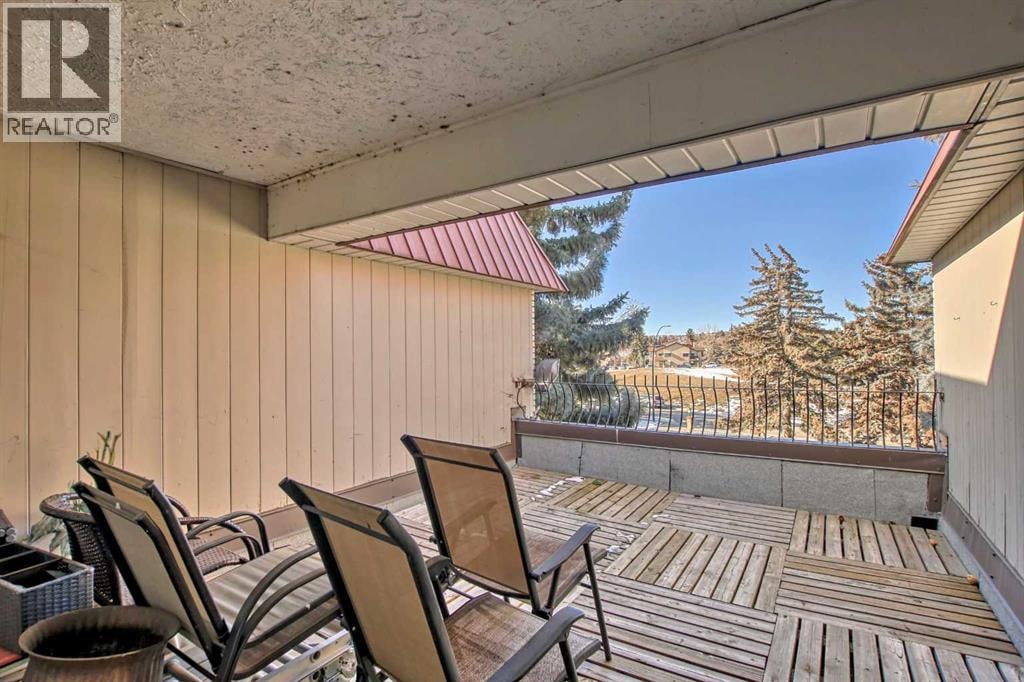 202, 520 Cedar Crescent SW — photo 32