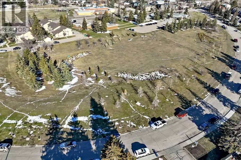 202, 520 Cedar Crescent SW — photo 44
