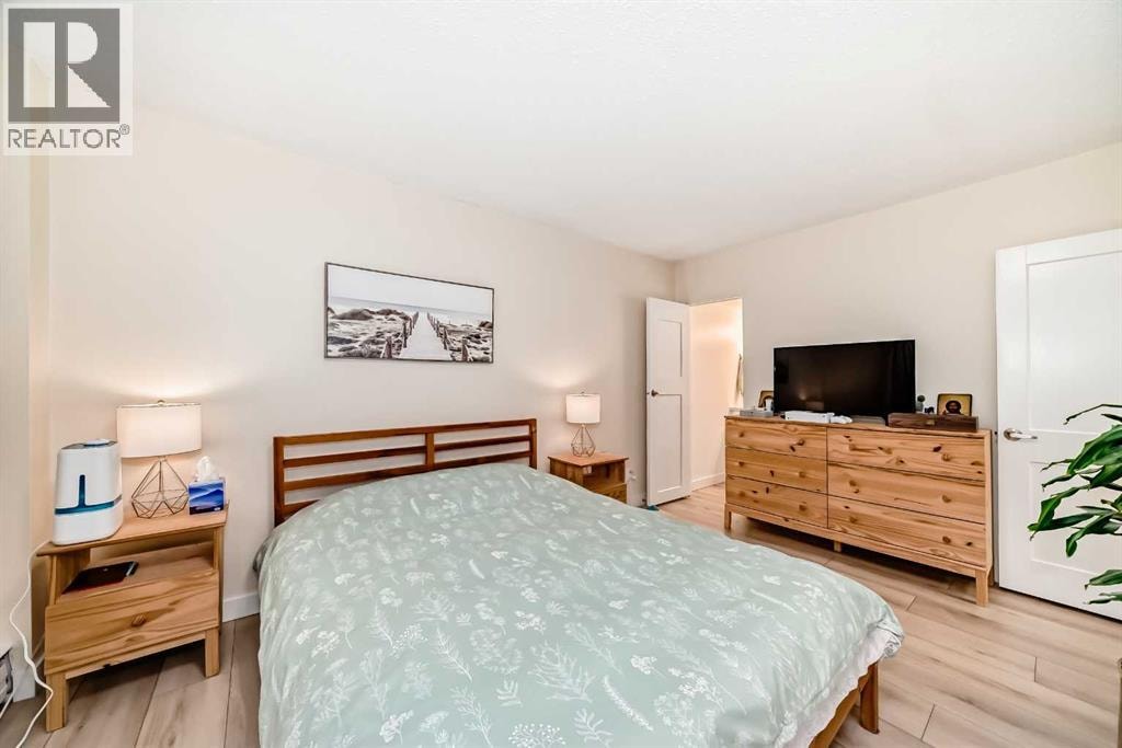 202, 520 Cedar Crescent SW — photo 24